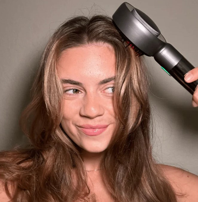 Revitaliza – Masajeador Capilar con Luz Roja para Fortalecer tu Cabello